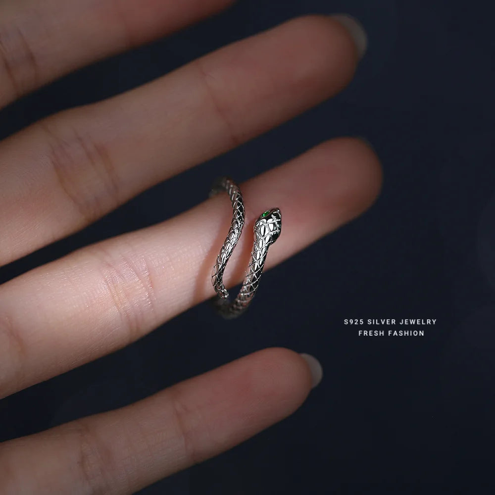 Snake Shaped Ring 18K Platinum Plated Cubic Zirconia High Quality Wedding or Engagement Ring