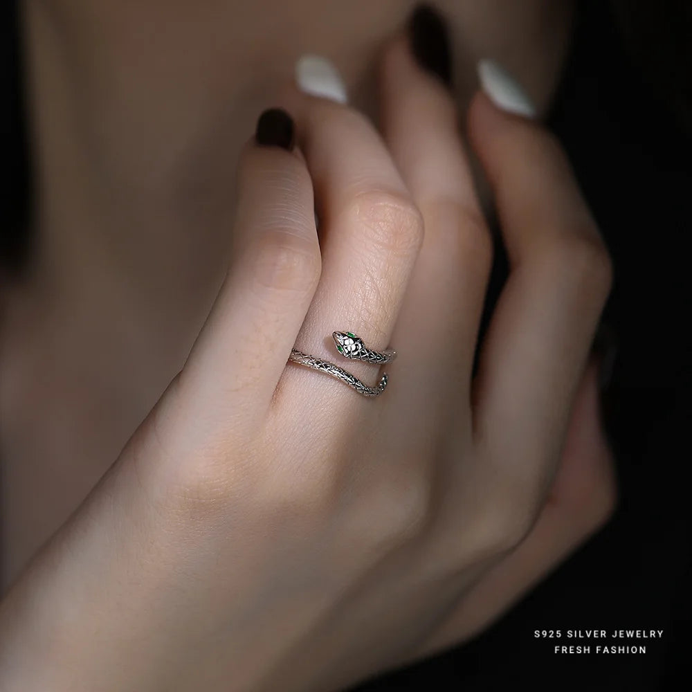 Snake Shaped Ring 18K Platinum Plated Cubic Zirconia High Quality Wedding or Engagement Ring