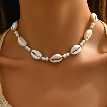 Shell Bead Pendant Necklace – Handmade Adjustable Beach