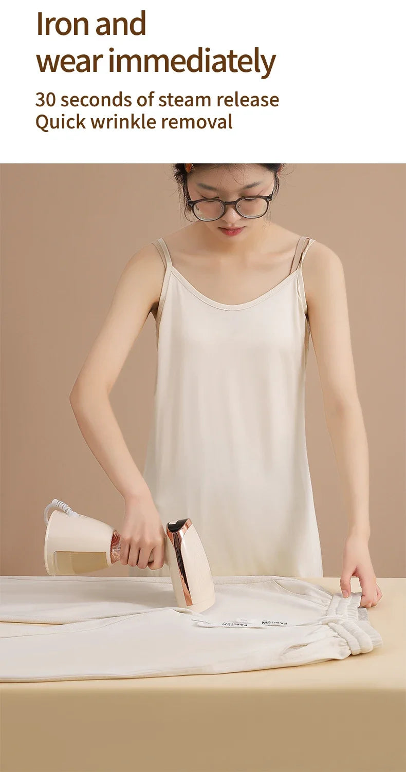 1500W Portable Handheld Clothes Steam Iron 280ml