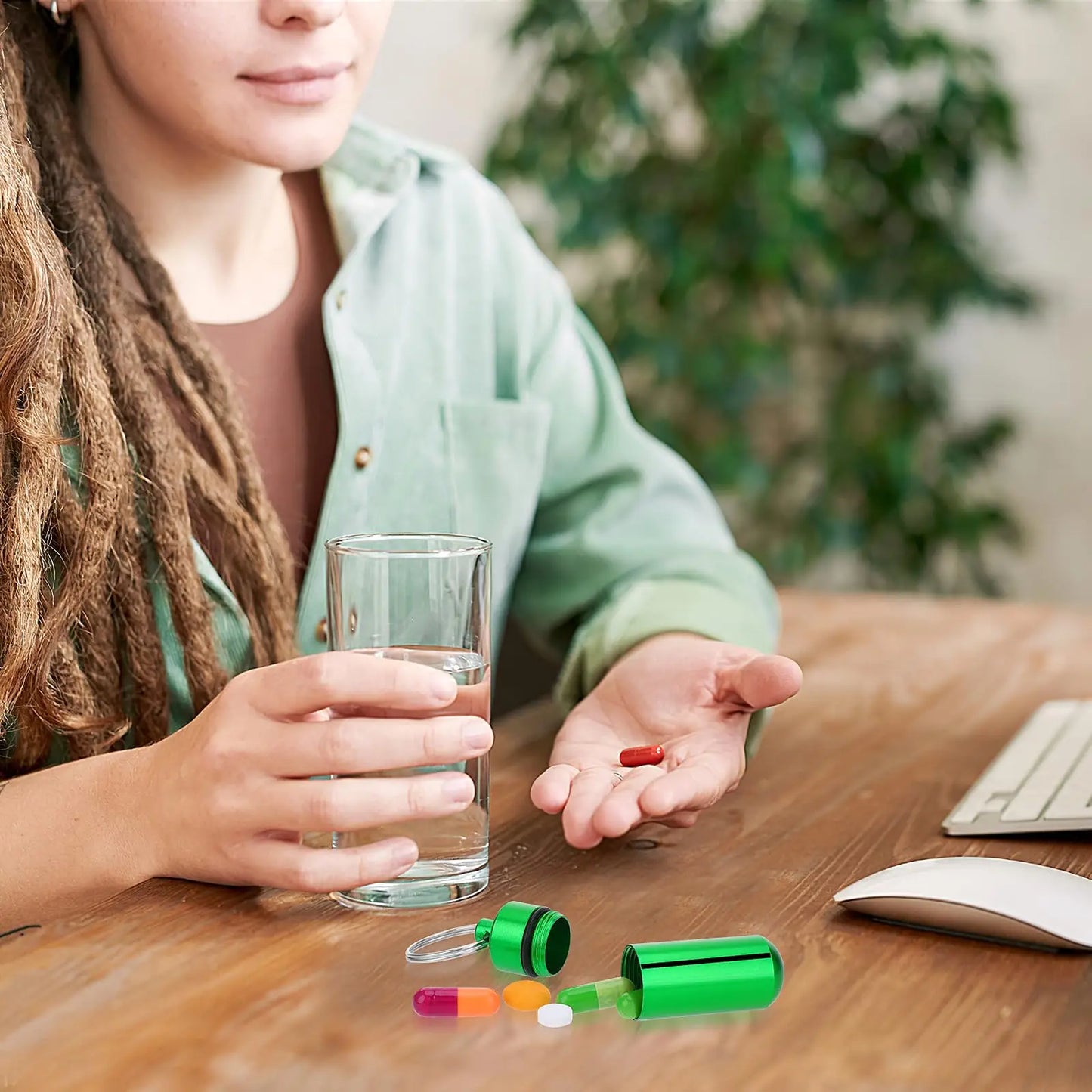 Waterproof Aluminum Pill Holder – Keychain Storage Container