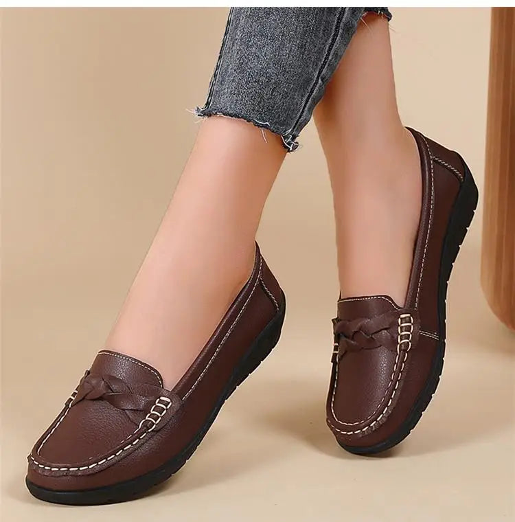 Women's Flat Shoes Fashion Outdoor Loafers For Women Comfortable Moccasins Genuine Leather Shoes For Woman Footwear