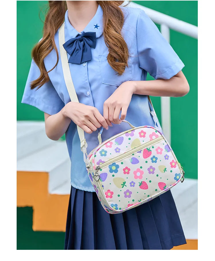 Schoolbags for Primary School Girls, Fashionable Backpacks, Large Capacity Junior High School Students, Versatile Backpacks