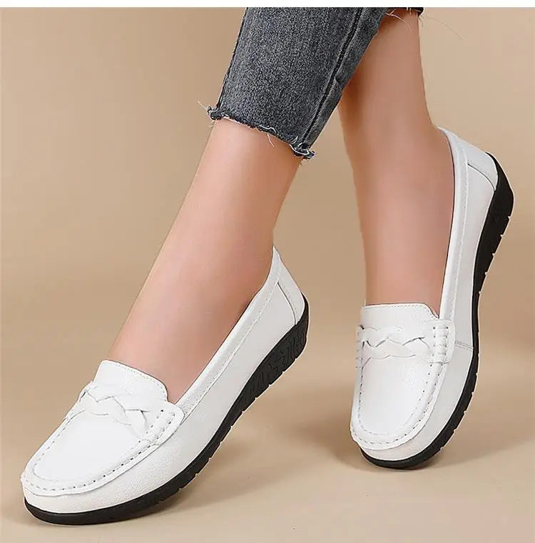 Women's Flat Shoes Fashion Outdoor Loafers For Women Comfortable Moccasins Genuine Leather Shoes For Woman Footwear