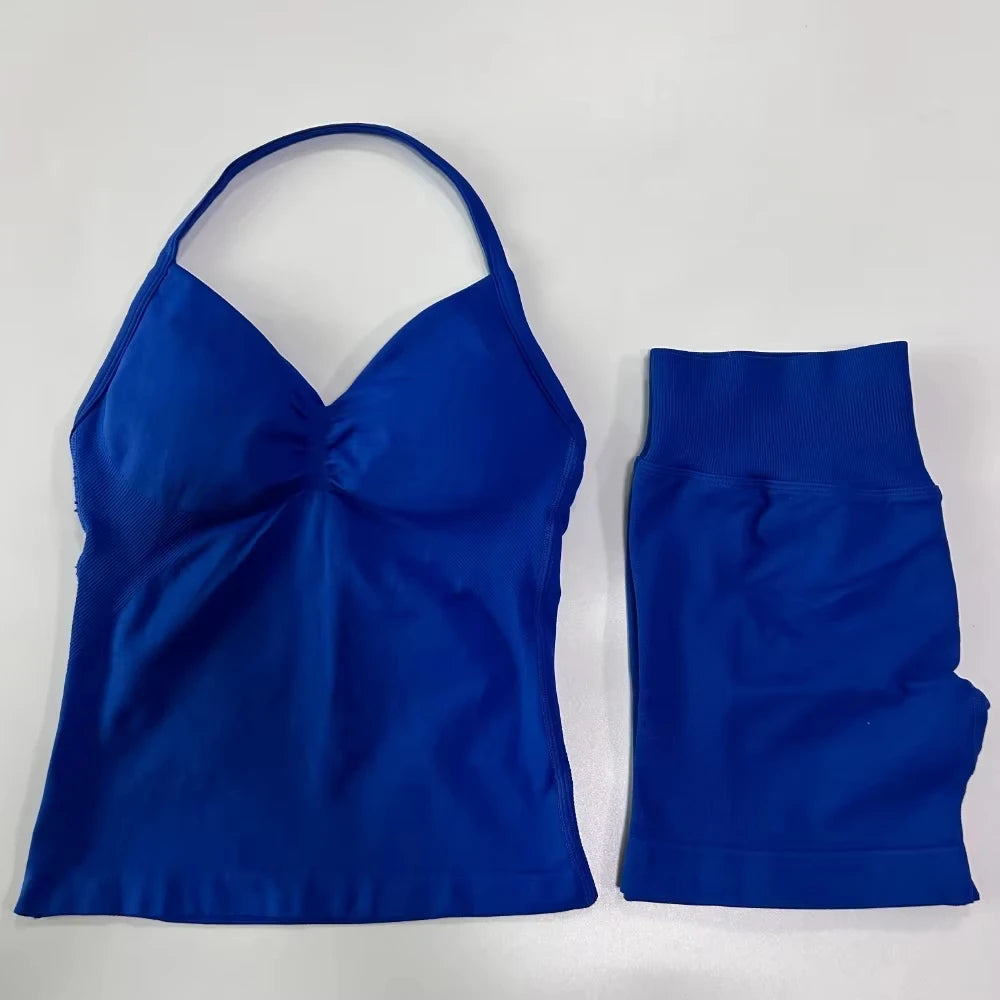 Summer fitness shape  beautiful shoulder straps  chest pillow  bra and yoga shorts  a must for fitness.