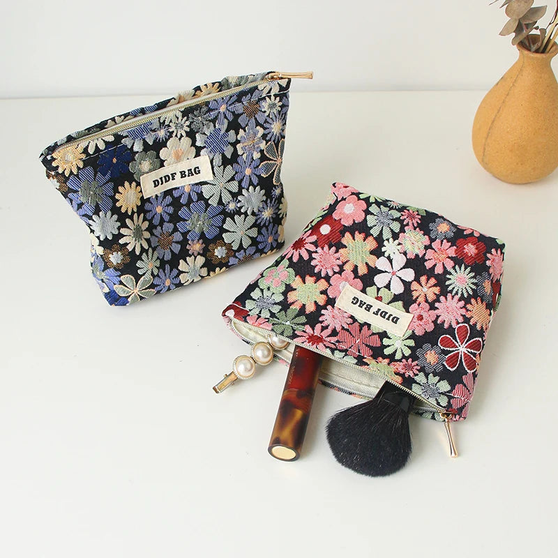 Red Flower Women's Cosmetic Bag, Small Portable Travel Toiletry Bag, Simple Cosmetic Storage Bag, Inner Tank Bag, Coin Purse