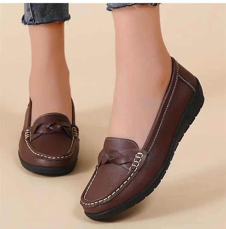 Women's Flat Shoes Fashion Outdoor Loafers For Women Comfortable Moccasins Genuine Leather Shoes For Woman Footwear