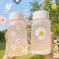 Creative Daisy Frosted Plastic Water Bottle 17.6oz