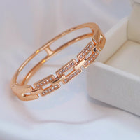 Rose Gold Women’s Bangle Bracelet – Elegant Crystal Cuff