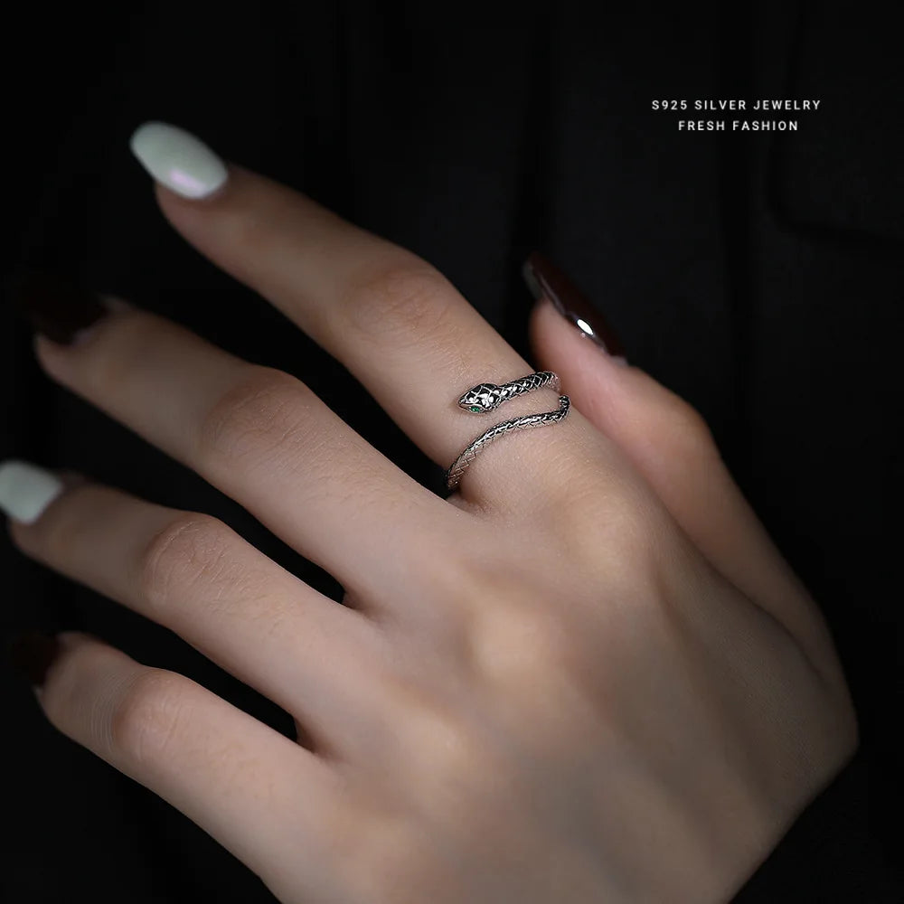 Snake Shaped Ring 18K Platinum Plated Cubic Zirconia High Quality Wedding or Engagement Ring