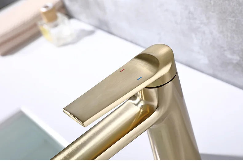 HONGDEC Brass Bathroom Basin Faucet with Mixer Handle