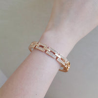 Rose Gold Women’s Bangle Bracelet – Elegant Crystal Cuff