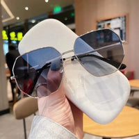 Vintage Metal Sunglasses – UV400 Classic Driving Eyewear