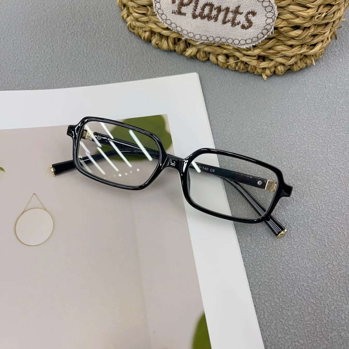 Retro Square Myopia Glasses – Unisex Prescription Eyewear