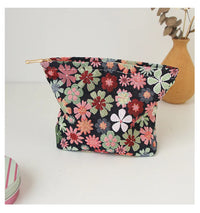 Red Flower Women's Cosmetic Bag, Small Portable Travel Toiletry Bag, Simple Cosmetic Storage Bag, Inner Tank Bag, Coin Purse