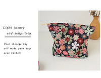 Red Flower Women's Cosmetic Bag, Small Portable Travel Toiletry Bag, Simple Cosmetic Storage Bag, Inner Tank Bag, Coin Purse