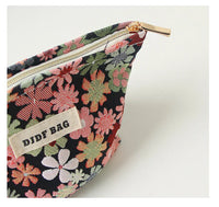 Red Flower Women's Cosmetic Bag, Small Portable Travel Toiletry Bag, Simple Cosmetic Storage Bag, Inner Tank Bag, Coin Purse