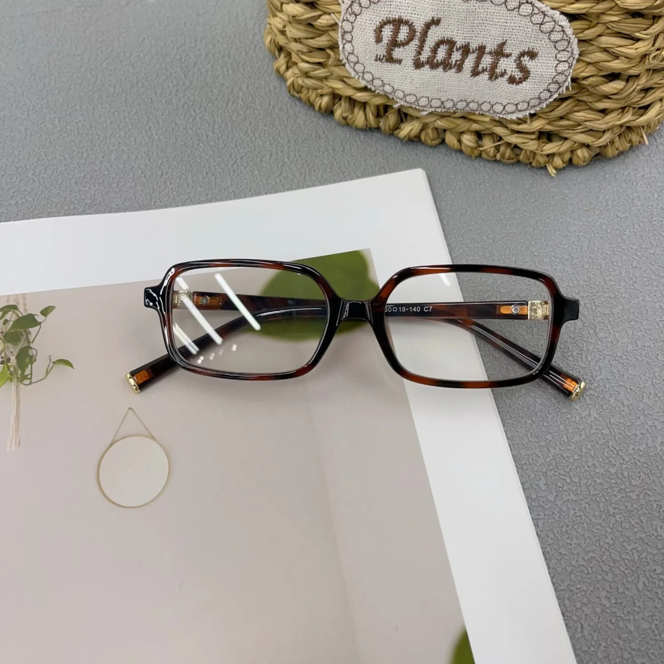 Retro Square Myopia Glasses – Unisex Prescription Eyewear