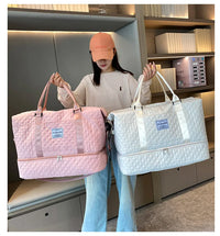 Women’s Large Travel Duffle Bag Lightweight Weekender