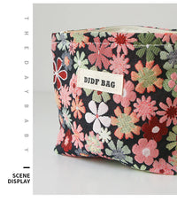 Red Flower Women's Cosmetic Bag, Small Portable Travel Toiletry Bag, Simple Cosmetic Storage Bag, Inner Tank Bag, Coin Purse
